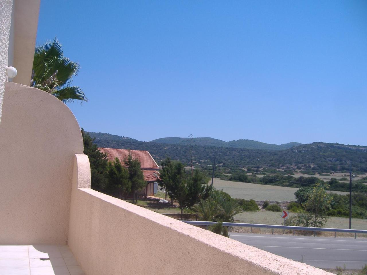 Theresa Hotel At Karpaz Peninsula Agia Trias Eksteriør bilde